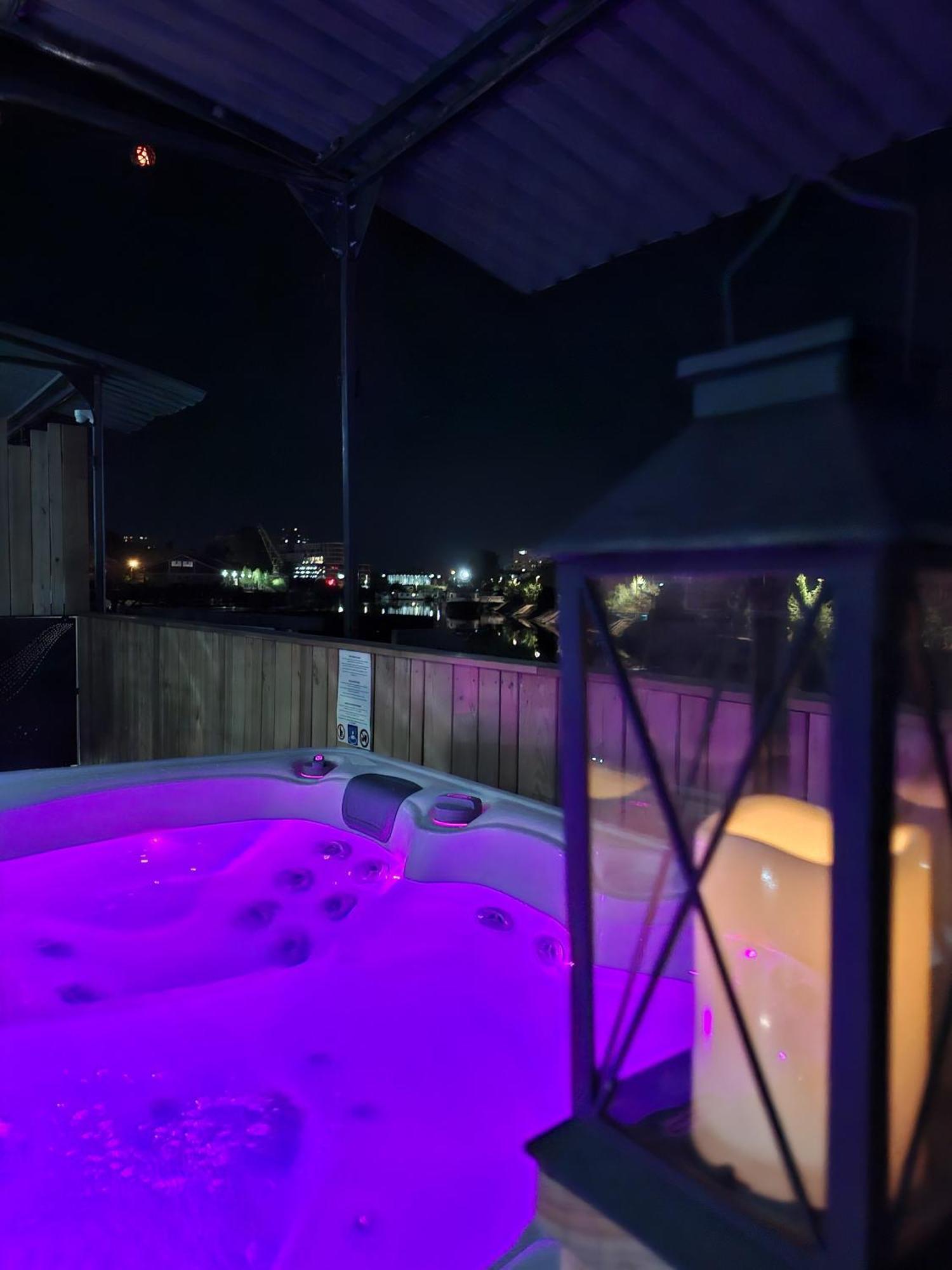 La Peniche De Fabrice Avec Jacuzzi Privatif Apartment สตราสบูร์ก ภายนอก รูปภาพ